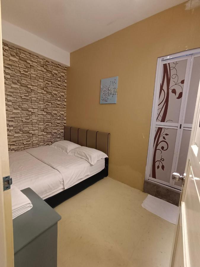 Cow B Homestay เซมปอร์นา ภายนอก รูปภาพ