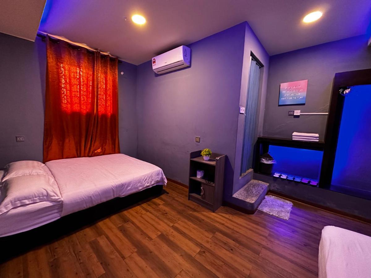 Cow B Homestay เซมปอร์นา ภายนอก รูปภาพ