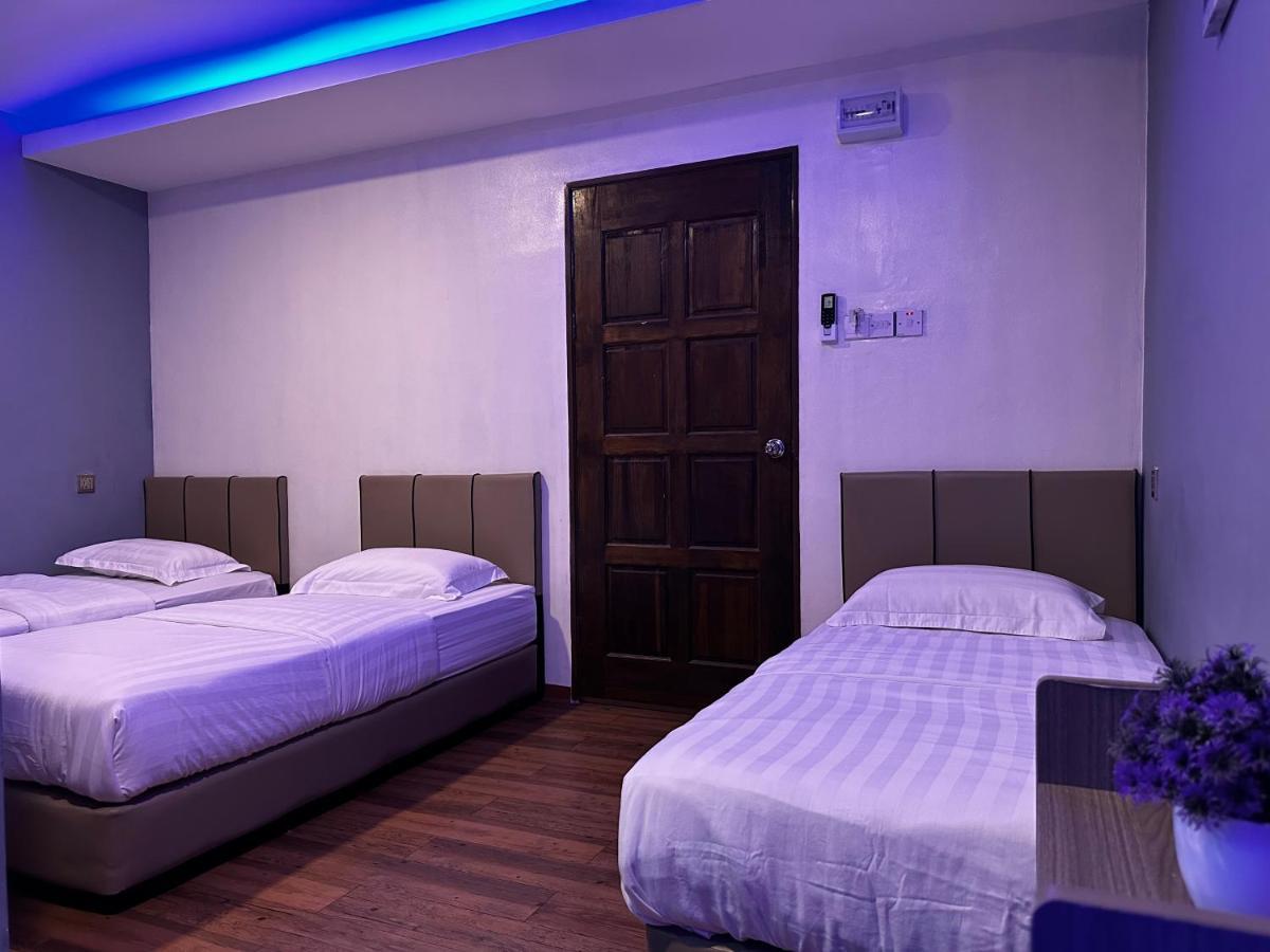 Cow B Homestay เซมปอร์นา ภายนอก รูปภาพ