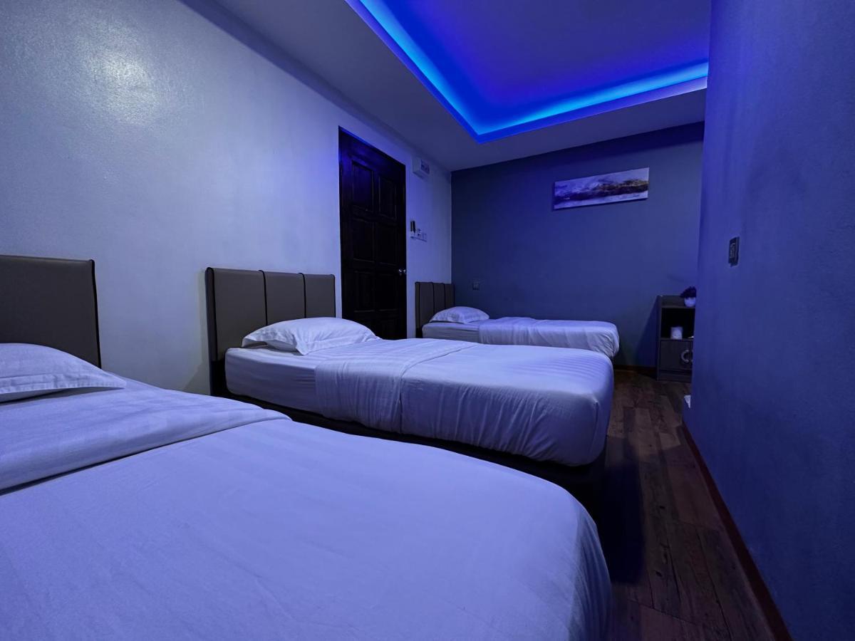 Cow B Homestay เซมปอร์นา ภายนอก รูปภาพ