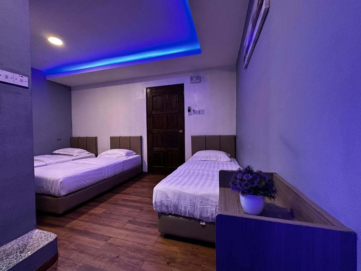 Cow B Homestay เซมปอร์นา ภายนอก รูปภาพ