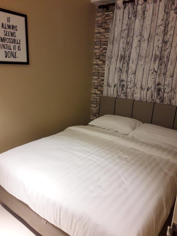 Cow B Homestay เซมปอร์นา ภายนอก รูปภาพ