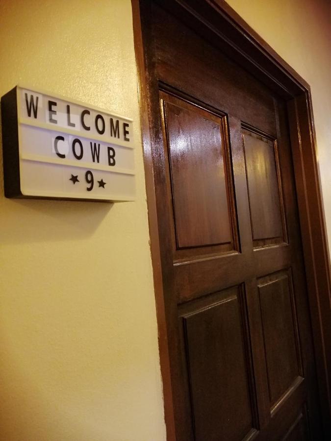 Cow B Homestay เซมปอร์นา ภายนอก รูปภาพ